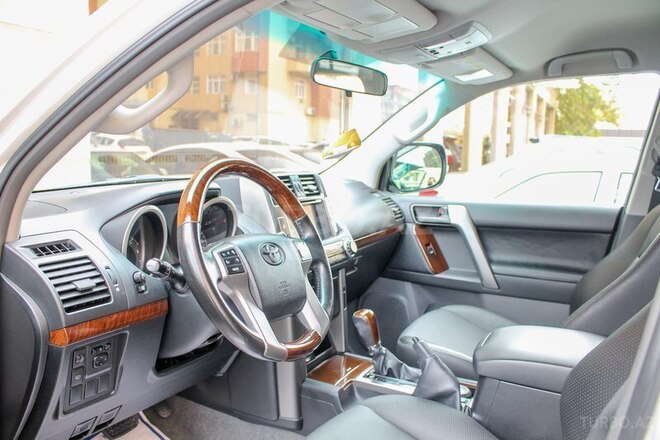 Toyota Prado 2010, 114,000 km - 2.7 l - Bakı