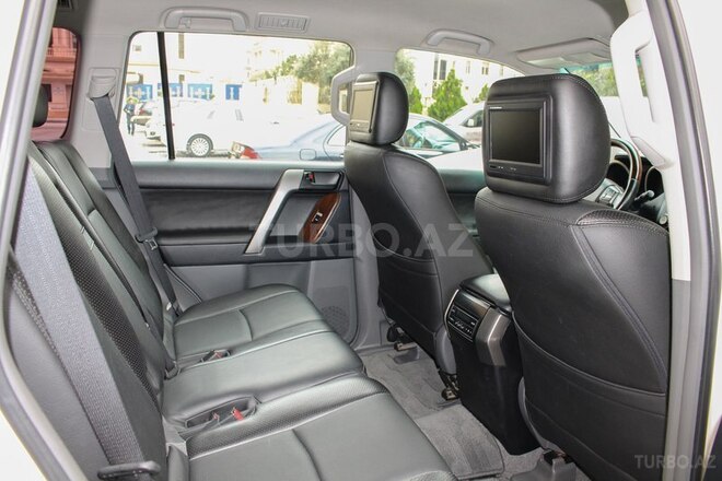 Toyota Prado 2010, 114,000 km - 2.7 l - Bakı