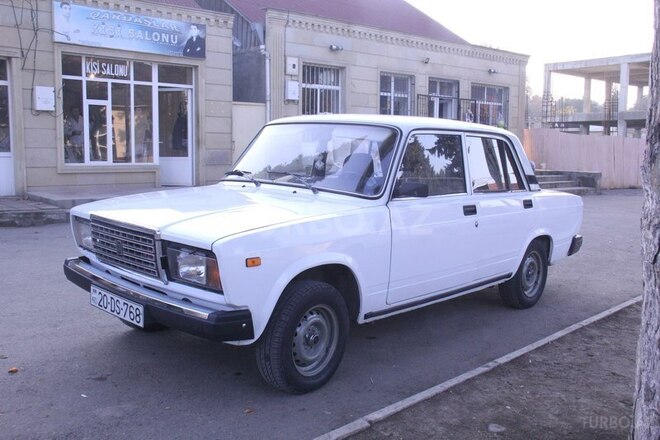 LADA (VAZ) 2107 2009, 10 km - 1.6 л - Tovuz