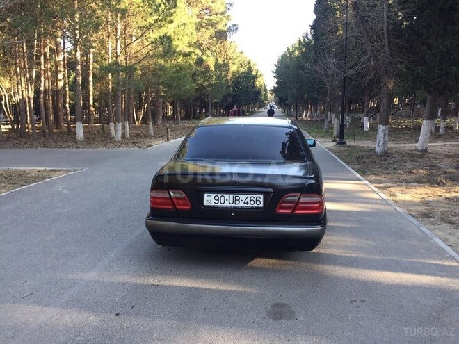 Mercedes E 240 1998, 186,700 km - 2.4 l - Sumqayıt
