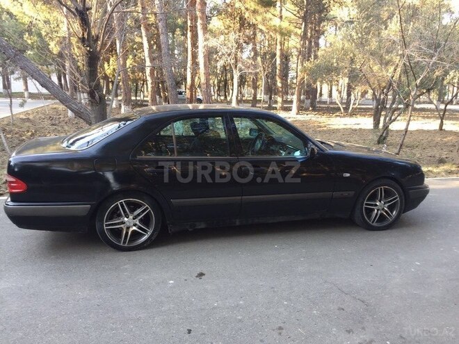 Mercedes E 240 1998, 186,700 km - 2.4 l - Sumqayıt