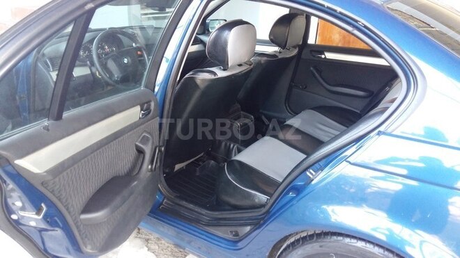 BMW 318 2000, 360,000 km - 1.9 l - Mingəçevir
