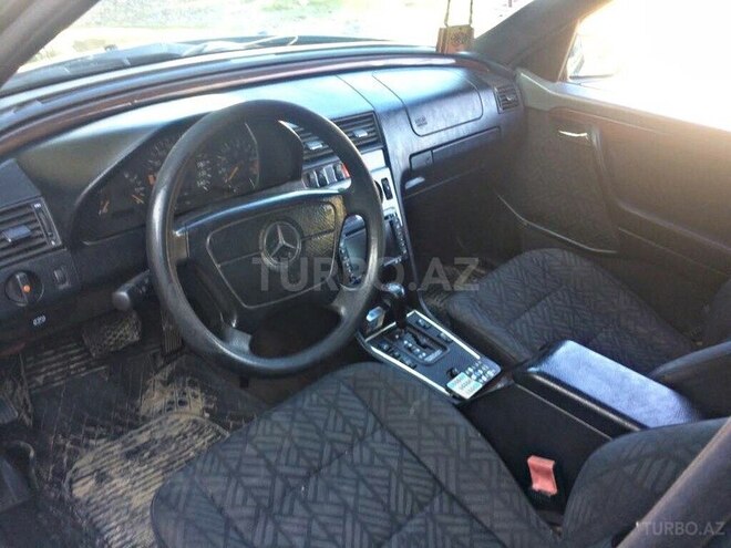 Mercedes C 180 1995, 267,000 km - 1.8 l - Gəncə