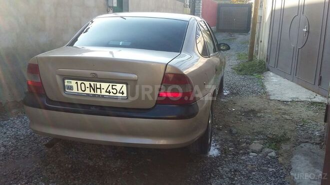 Opel Vectra 1997, 225,000 km - 1.6 l - Bakı