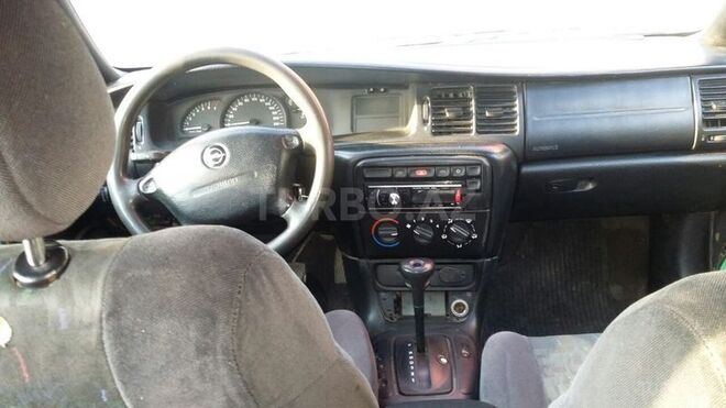 Opel Vectra 1997, 225,000 km - 1.6 l - Bakı