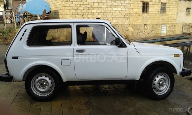 LADA (VAZ) Niva 1998, 92,000 km - 1.7 l - Lerik