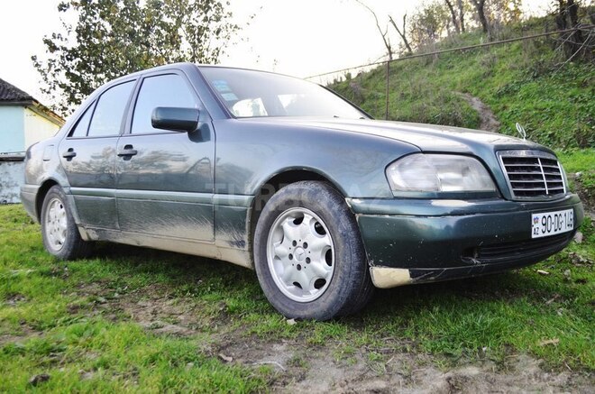 Mercedes C 180 1993, 321,000 km - 1.8 л - Yardımlı