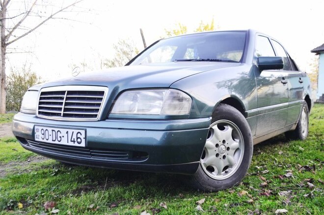 Mercedes C 180 1993, 321,000 km - 1.8 л - Yardımlı