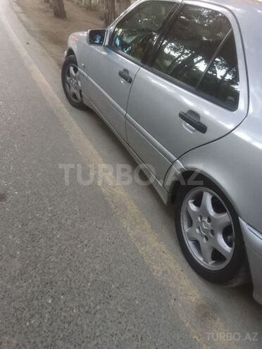 Mercedes C 200 1999, 220,000 km - 2.0 l - Bakı