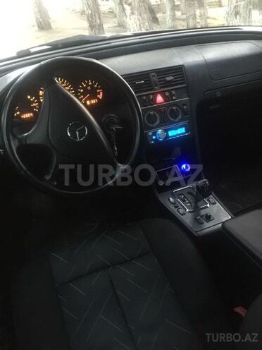Mercedes C 200 1999, 220,000 km - 2.0 l - Bakı