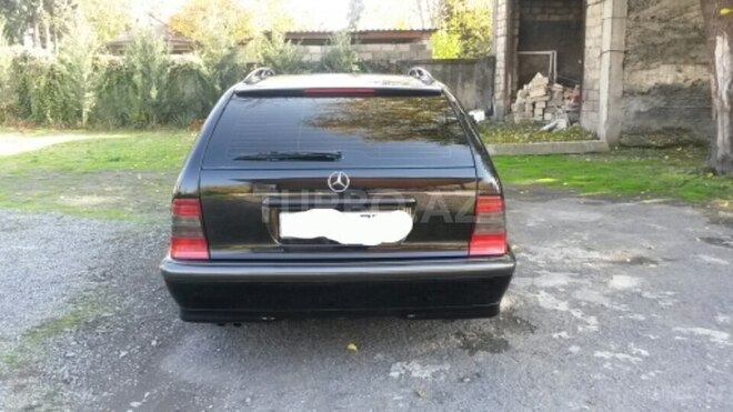 Mercedes C 220 2000, 400,000 km - 2.2 l - Zaqatala