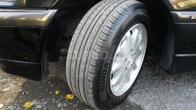 Mercedes C 220 2000, 400,000 km - 2.2 l - Zaqatala