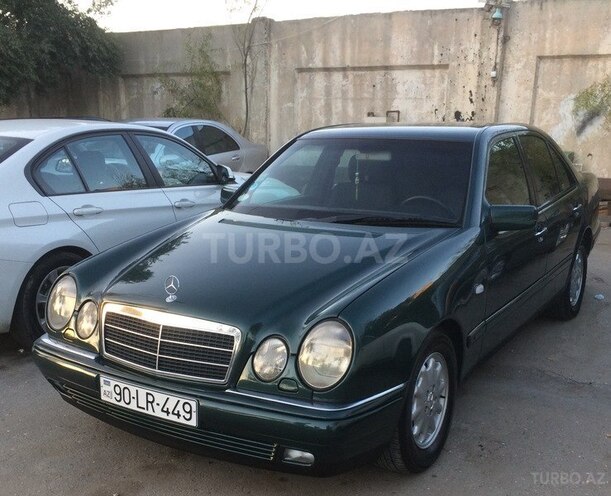 Mercedes E 240 1997, 278,000 km - 2.4 l - Bakı