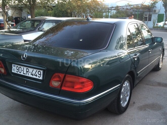 Mercedes E 240 1997, 278,000 km - 2.4 l - Bakı