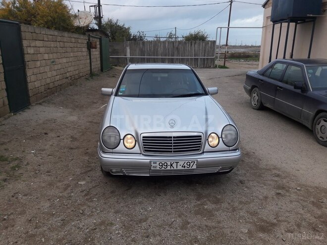 Mercedes E 240 1999, 226,170 km - 2.4 l - Bakı