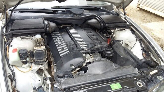 BMW 523 1997, 250,000 km - 2.5 l - Bakı