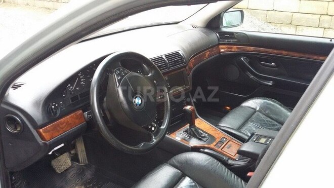 BMW 523 1997, 250,000 km - 2.5 l - Bakı