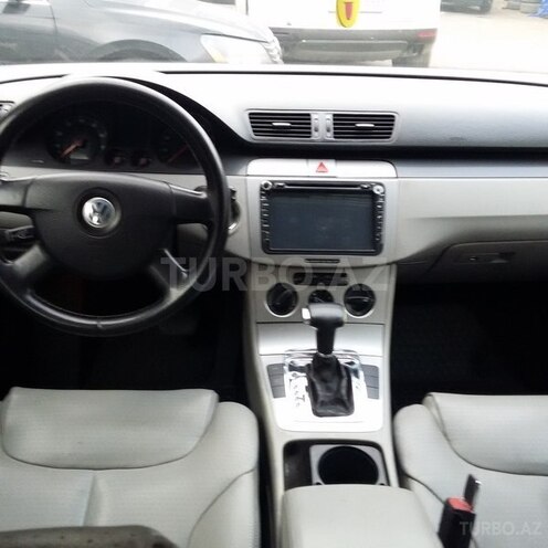 Volkswagen Passat 2005, 195,000 km - 2.0 l - Bakı