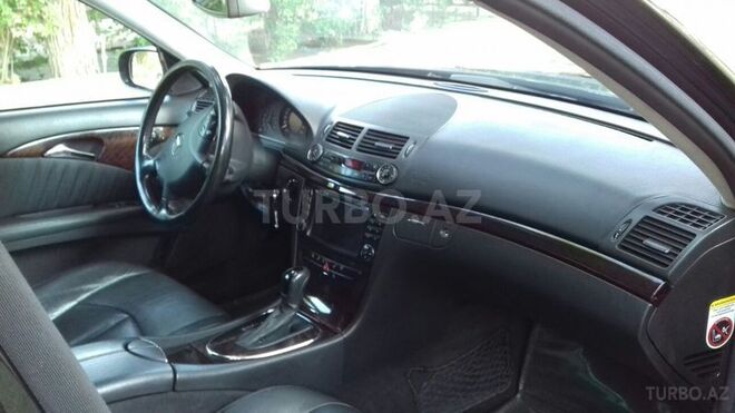 Mercedes E 220 2005, 253,000 km - 2.2 l - Bakı