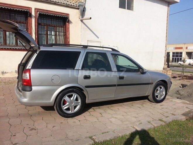 Opel Omega 1999, 0 km - 0.4 л - Gəncə