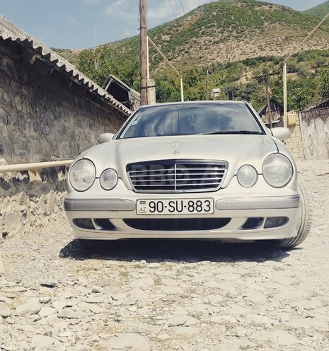 Mercedes E 270 2000, 278,000 km - 2.7 l - Bakı