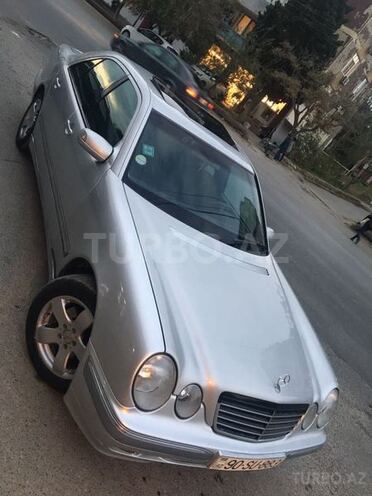 Mercedes E 270 2000, 278,000 km - 2.7 l - Bakı