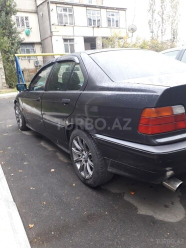 BMW 320 1993, 198,546 km - 2.0 l - Bakı
