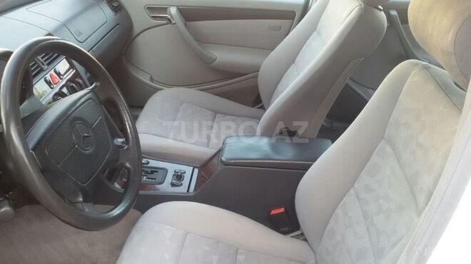 Mercedes C 200 1997, 250,000 km - 2.0 l - Sumqayıt