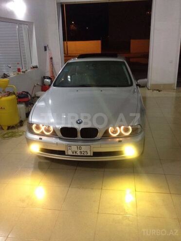 BMW 525 2001, 377,000 km - 2.5 l - Bakı