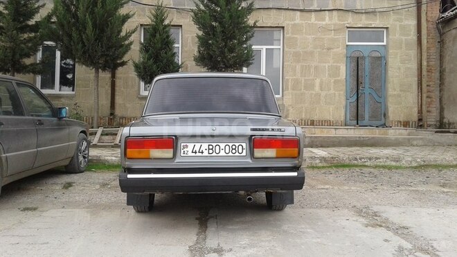 LADA (VAZ) 2107 2010, 135,000 km - 1.6 л - Salyan
