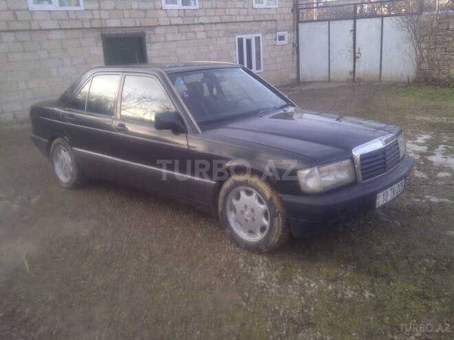Mercedes 190 1993, 426,000 km - 2.0 л - Qobustan