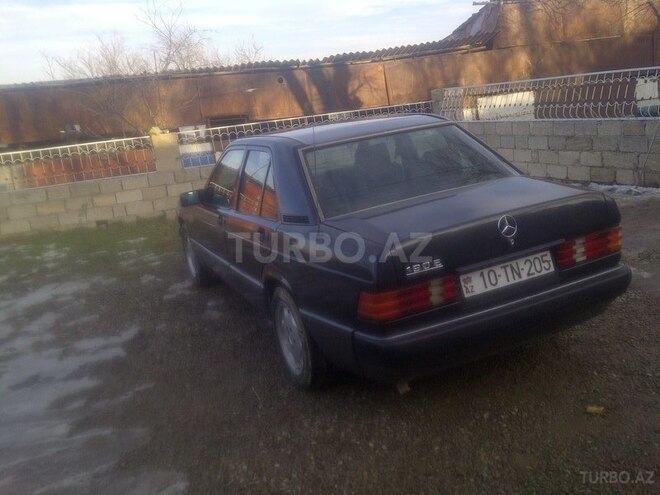 Mercedes 190 1993, 426,000 km - 2.0 л - Qobustan