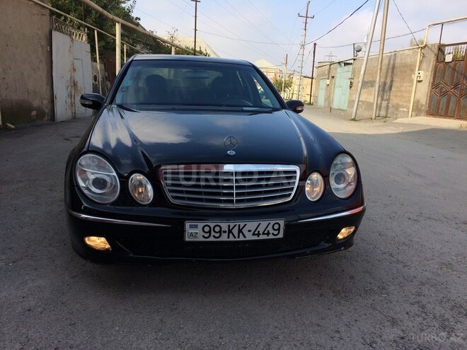 Mercedes E 320 2004, 201,000 km - 3.2 l - Bakı