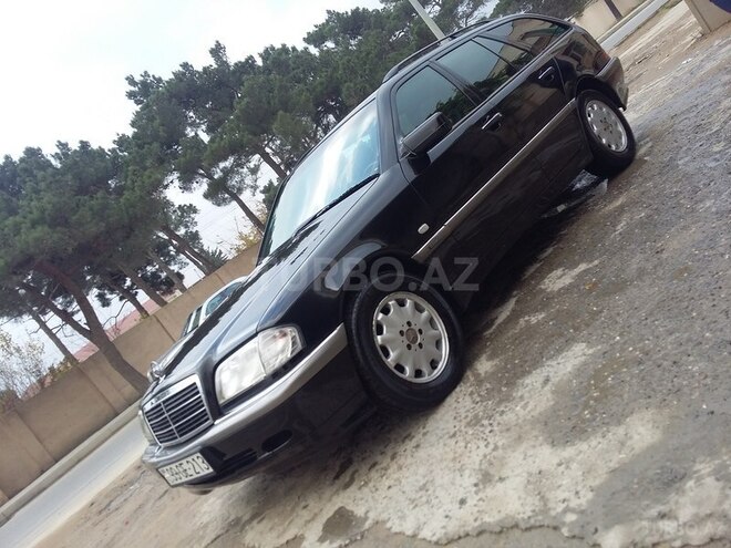 Mercedes C 220 1999, 250,000 km - 2.2 l - Bakı