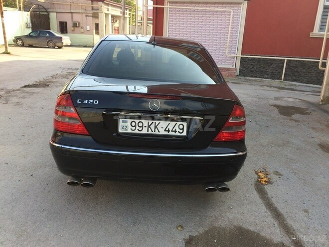Mercedes E 320 2004, 201,000 km - 3.2 l - Bakı