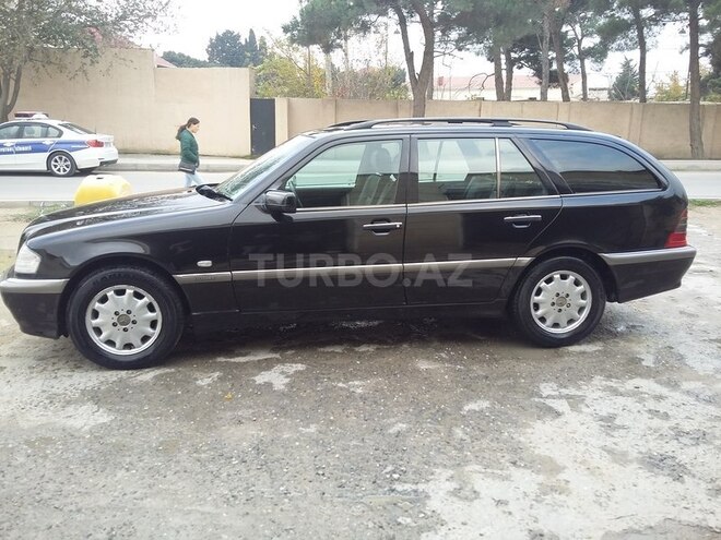 Mercedes C 220 1999, 250,000 km - 2.2 l - Bakı