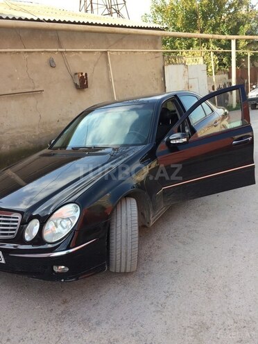Mercedes E 320 2004, 201,000 km - 3.2 l - Bakı
