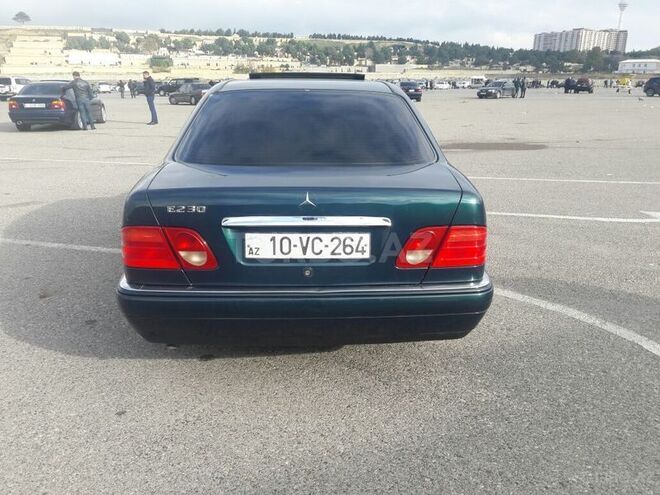 Mercedes E 230 1997, 290,000 km - 2.3 л - Mingəçevir