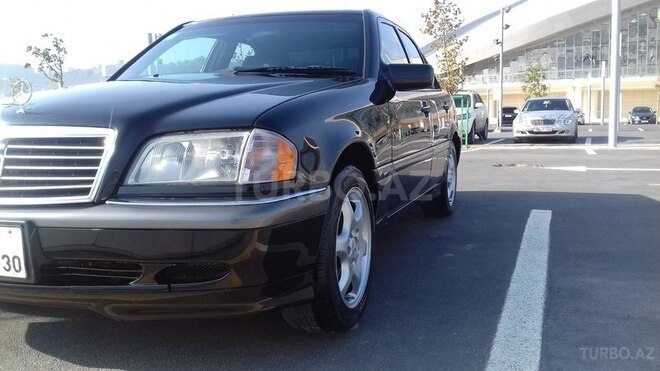 Mercedes C 230 1999, 245,000 km - 2.3 l - Bakı