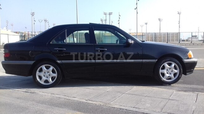 Mercedes C 230 1999, 245,000 km - 2.3 l - Bakı