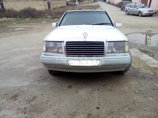 Mercedes E 230 1991, 350,000 km - 2.3 l - Quba