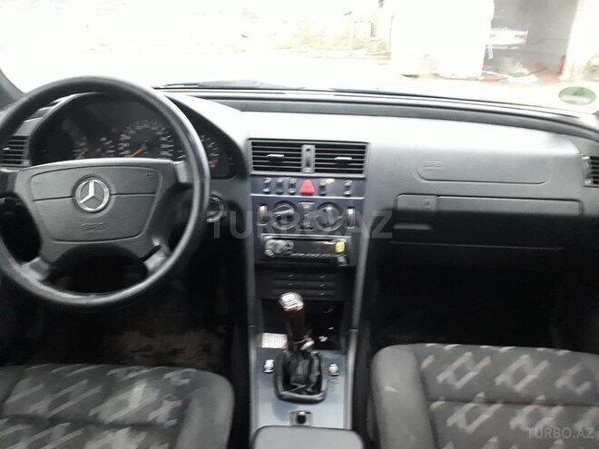 Mercedes C 180 1999, 286,500 km - 1.8 l - Bakı