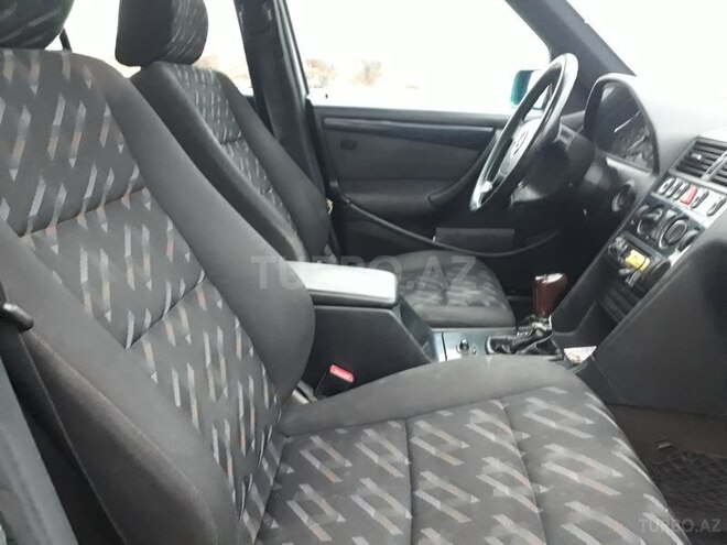Mercedes C 180 1999, 286,500 km - 1.8 l - Bakı