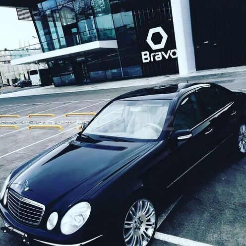 Mercedes E 320 2003, 210,000 km - 0.3 л - Bakı