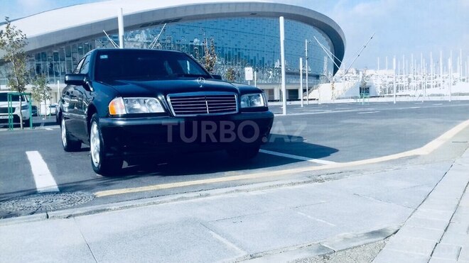 Mercedes C 230 1999, 240,000 km - 2.3 l - Bakı