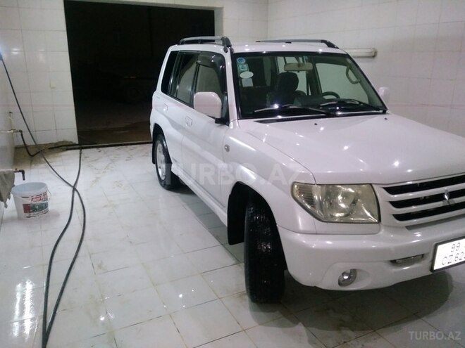 Mitsubishi Pajero io 2003, 150,000 km - 2.0 l - Bakı