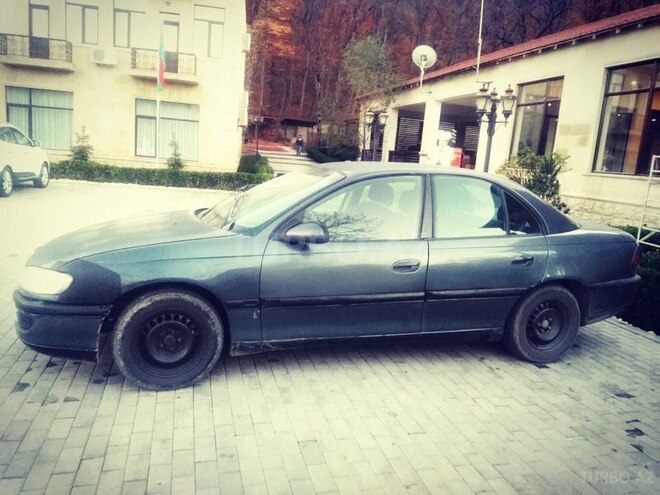 Opel Omega 1998, 230,306 km - 2.0 l - Quba