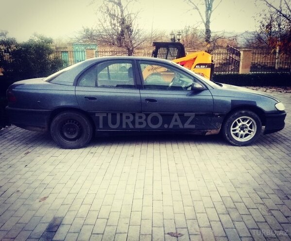 Opel Omega 1998, 230,306 km - 2.0 l - Quba