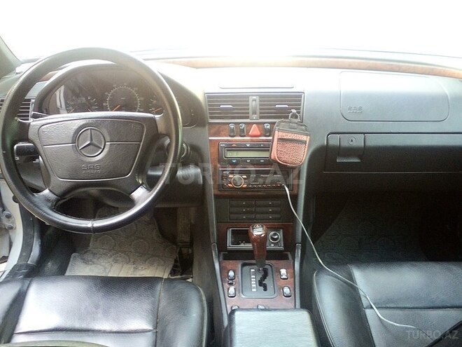Mercedes C 220 1996, 265,000 km - 2.2 l - Bakı