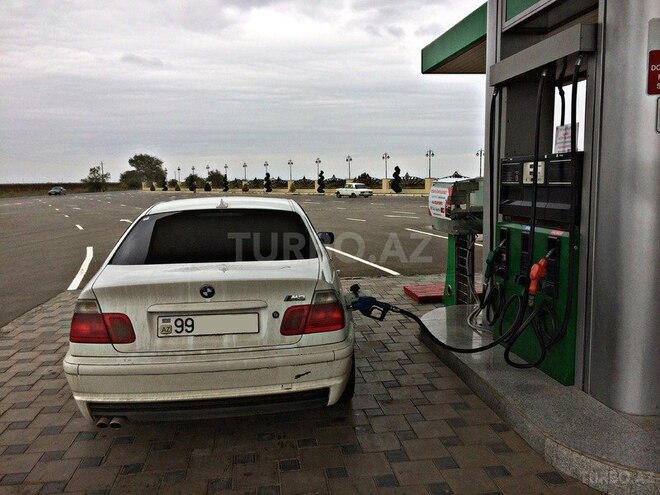 BMW 320 2000, 179,000 km - 2.0 л - Masallı